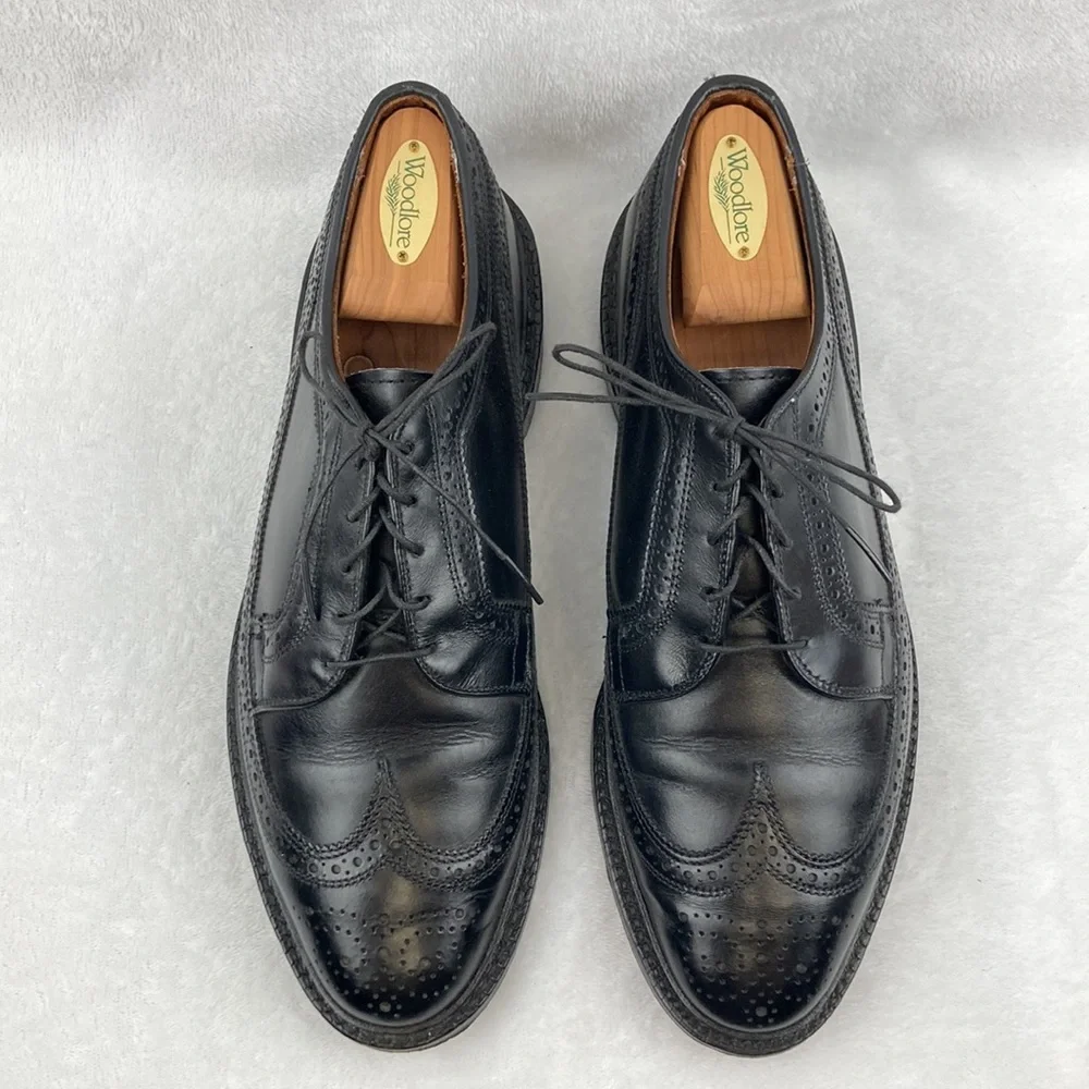 Allen Edmonds Men’s MacNeil Black Leather Wingtip Oxford with Cedar Shoe Trees 9